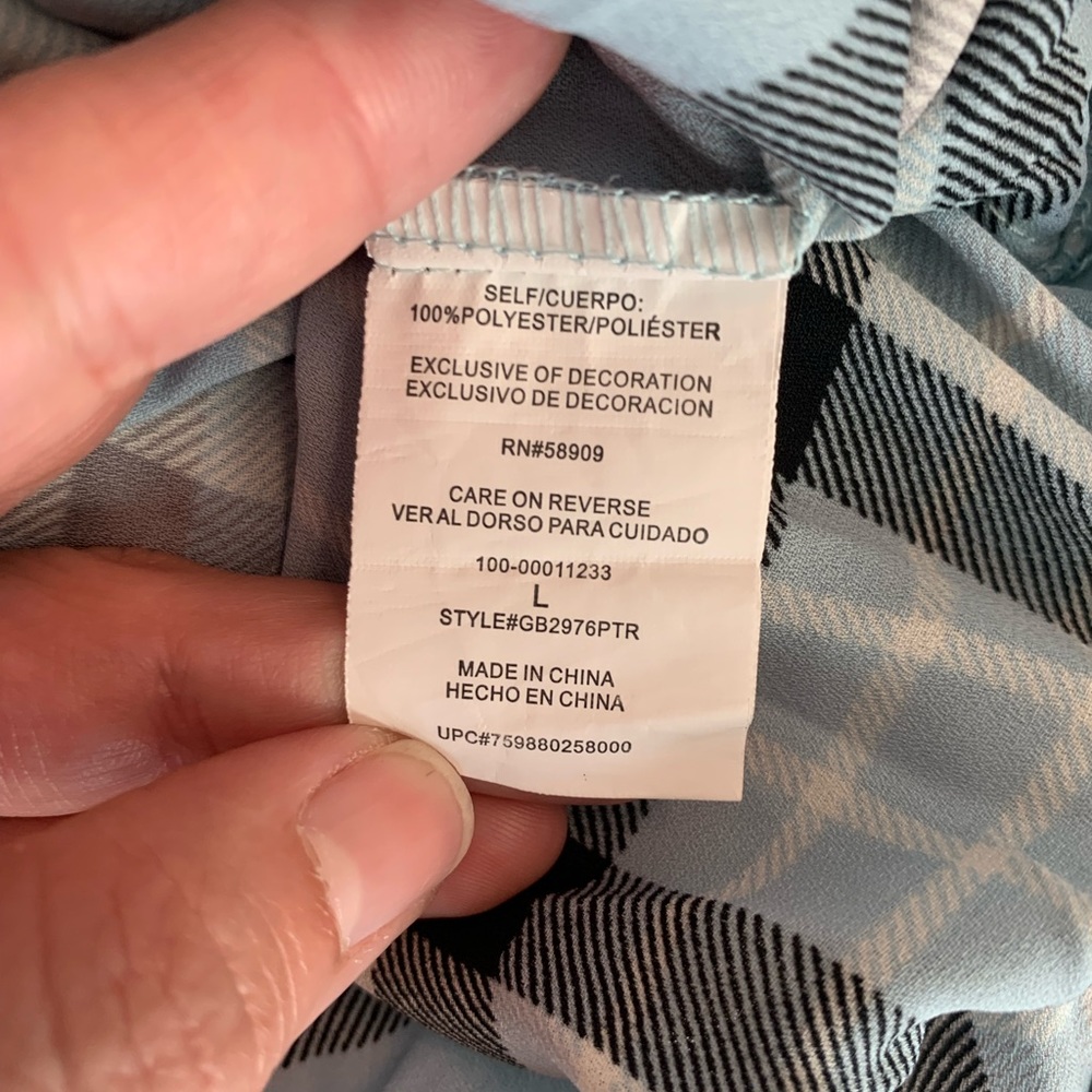 Gianni Bini blue square crop front longer in back blouse. Size L - Picture 4 of 4